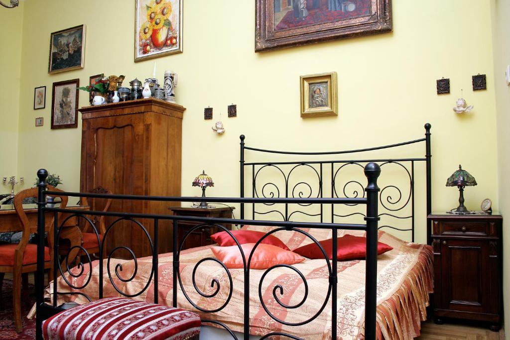 Budapest Tourist Apartments - Jozsef Koerut Δωμάτιο φωτογραφία